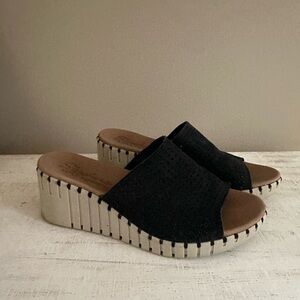 Sketchers Black Slip-On Wedge Sandals for Women - Suede Upper